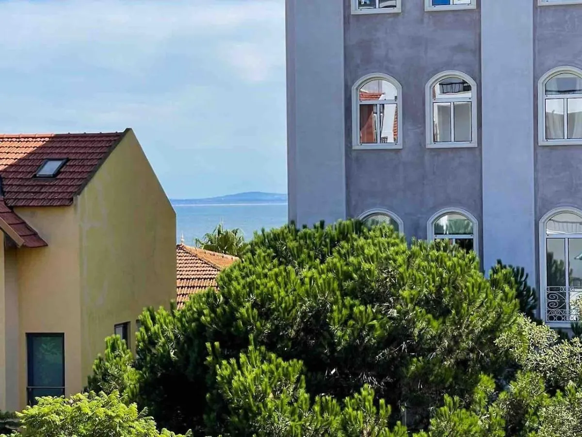Moorish Magic In Monte Estoril-500M To The Beach Portugal